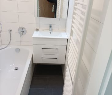 TOP: Schöne, helle, 2-Zi.-Wohnung in ruhiger Wohnlage, EBK, Terrass... - Photo 2