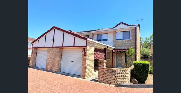 3-Bedroom Townhouse in a Resort-Style, Quiet & Secure Complex - Photo 1