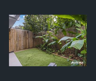 Three Level Terrace Home in a Lifestyle Location - Photo 3