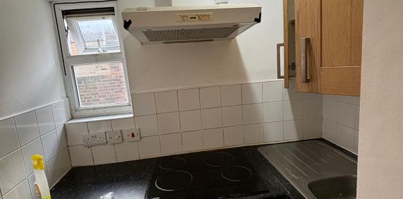 FL2 Upper Tollington Park | Finsbury Park | London | N4 3EL - Photo 2