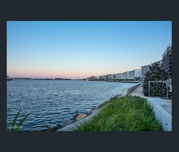 Moments from Honeysuckle Harbour - Photo 3