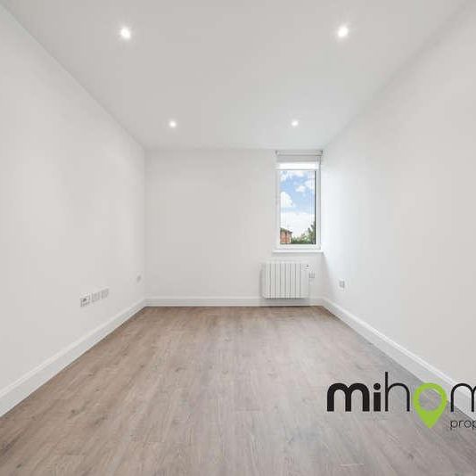 Key Point, Potters, EN6 - Photo 1