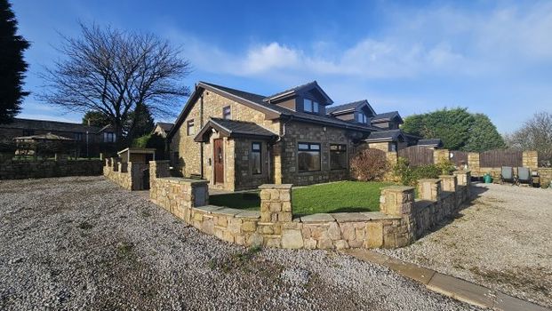 Mews Cottage, Bury Lane - Photo 1