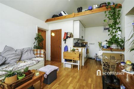 1 bedroom flat to rent - Photo 2