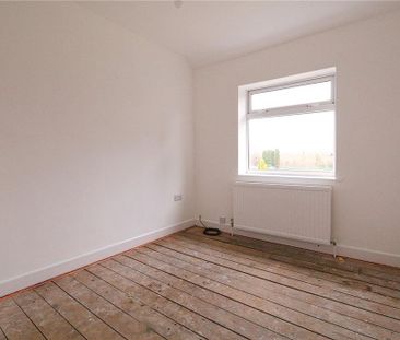 2 bedroom semi-detached house to rent - Photo 5