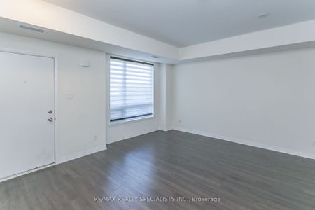 Condo Townhouse For Lease | W8136058 - Photo 5