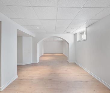 For Lease - 8 Tivoli Avenue, Richmond Hill, Ontario - Photo 1