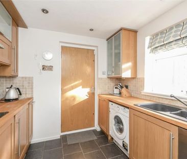 1 Bed Flat, Highburgh Road, G12 - Photo 2