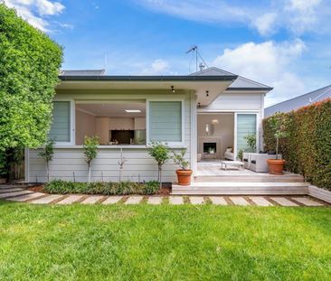 Immaculately presented Character Home - Photo 6