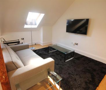 3 bedroom apartment to rent - Photo 2