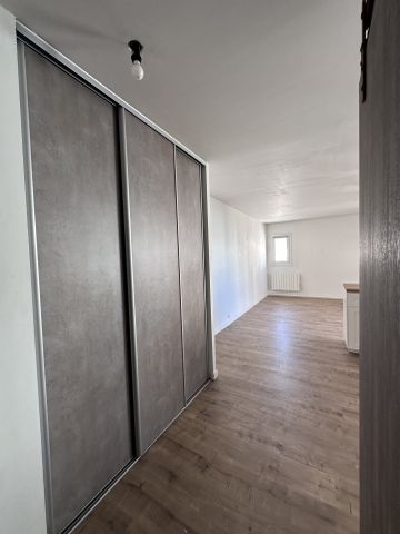 Location Appartement 3 pièces 69m² TOULON 83000 - Photo 4