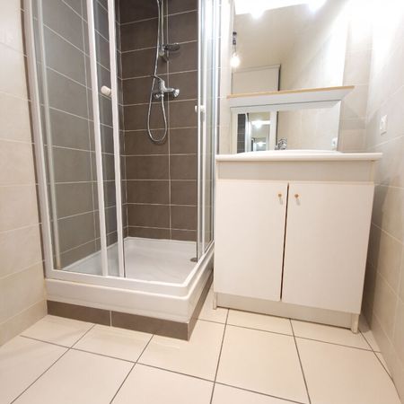 Location Appartement 2 pièces 42m² - Photo 3