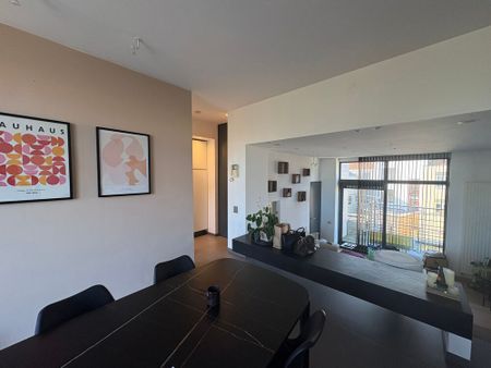 Te huur: prachtig duplex appartement met 2 slaapkamers en terras te Prinsenlaan, Oostende. - Photo 2