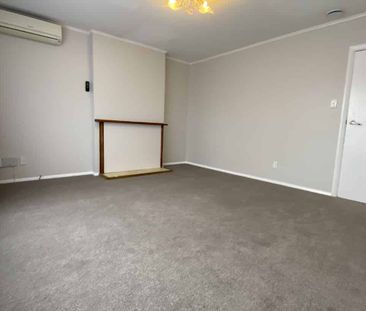 Prime Location - Photo 4