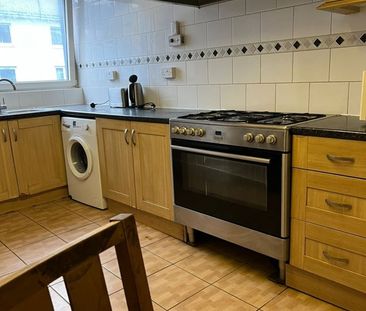 Room in a Shared House, Sandpiper Court, SE8 - Photo 4