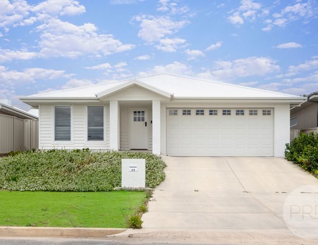 22 Waterhouse Ave, Lloyd NSW 2650 - Photo 1