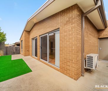 35 Jimmy Clements Crescent, Bonner ACT 2914 - House For Rent | Domain - Photo 2
