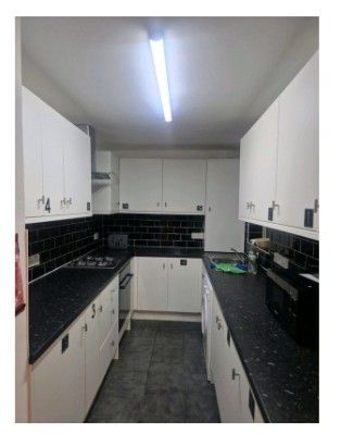 Room in a Shared House, Gloucester Road, CR0 - Photo 3