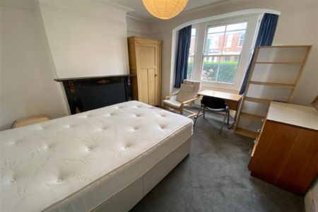 5 bedroom terraced house to rent - Photo 3