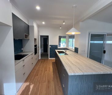 Light-filled, freshly renovated, and perfectly positioned – a home ... - Photo 6