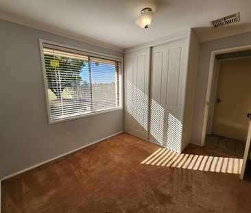 THREE BEDROOM HOME IN WEST DUBBO - Photo 4