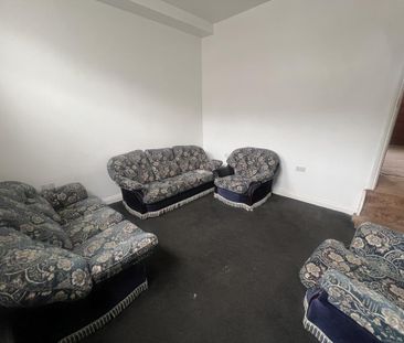 4 bedroom terraced house to rent - Photo 1