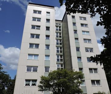 Schöne 2-Zimmer-Wohnung mit Ausblick! - Photo 1