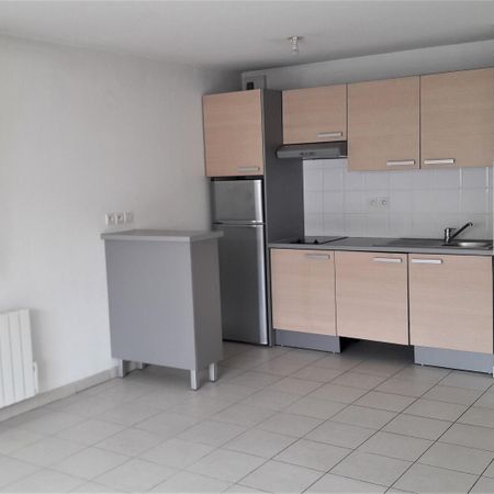 location Appartement T3 DE 62.54m² À VENISSIEUX - Photo 3