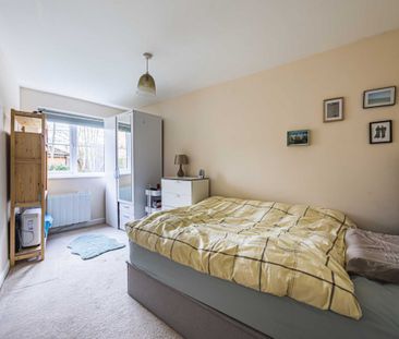 2 bed Ground Floor Flat for rent - Photo 3
