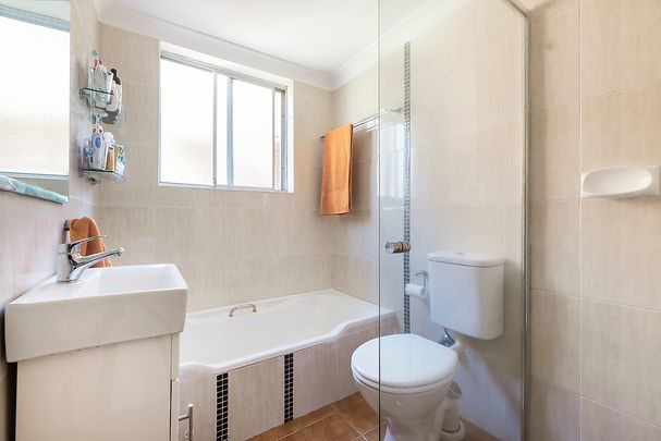 Two bedroom apartment in quiet street - Photo 1