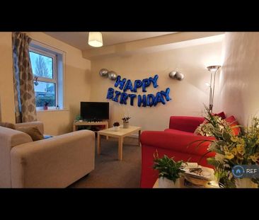 1 bedroom in a house share to rent - Photo 2