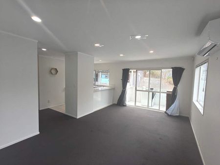 Charming 2BR Pakuranga Retreat! - Photo 5