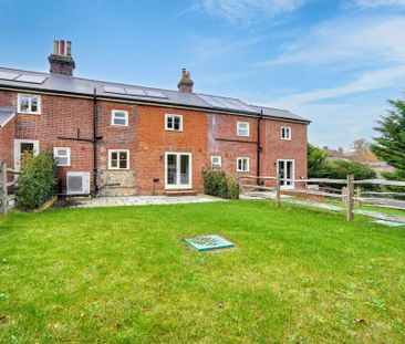 3 bedroom cottage to rent - Photo 2