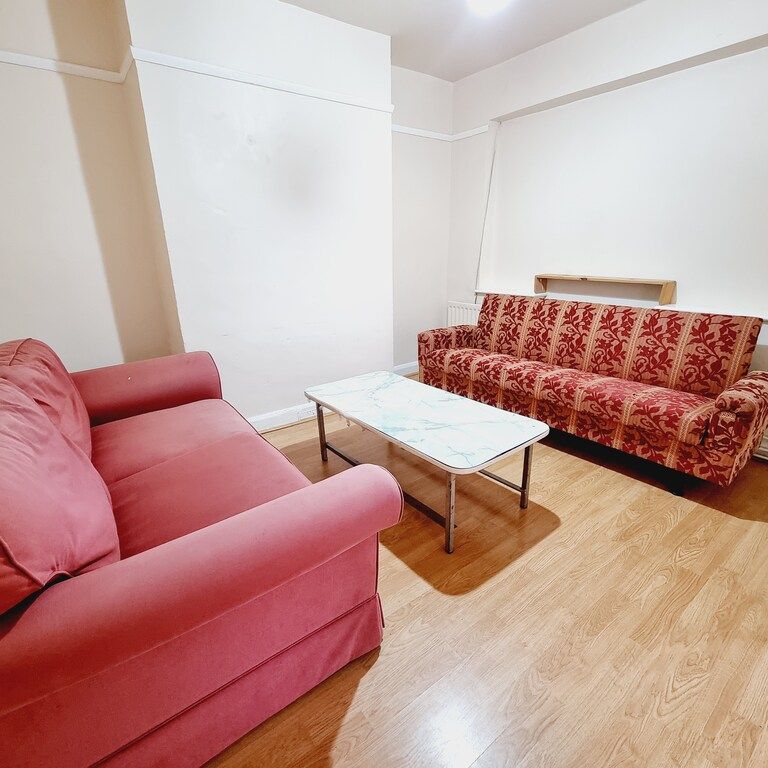 3 Bed Student Accommodation - Photo 1