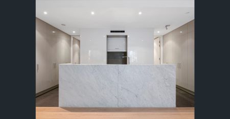 Beautifully Appointed Two Bedroom + Sun Room, Apartment In The Heart Of Darlinghurst. - Photo 4