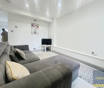 Harwich Road, Colchester - Photo 1