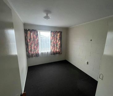 4/10 Eason Street, Victoria - Photo 1