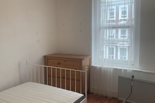 Camberwell Church Street, LONDON - Photo 1