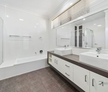 IMMACULATE, EXECUTIVE TOWNHOUSE IN CENTRAL CLEVELAND - WALK TO EVER... - Photo 6