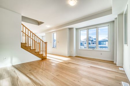 For Lease - 7 Sweet Pear Street, Markham, Ontario - Photo 2