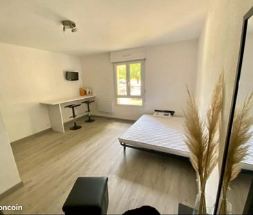Location Appartement 1 pièce 24m² NIORT 79000 - Photo 1