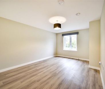 2 bedroom terraced to rent Perry Wood Grove, Aylesford, Maidstone, ... - Photo 2