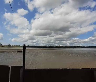 Seaview - Flatmate Rooms available - Photo 5