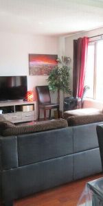 GRAND 4 ½ LEBOURGNEUF STYLE CONDO AIR CLIMATISÉE - Photo 3