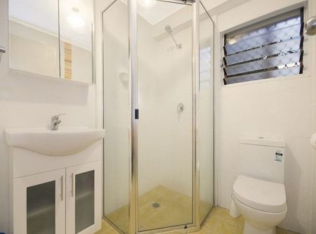 Stylish & Spacious Living in Condon! - Photo 5