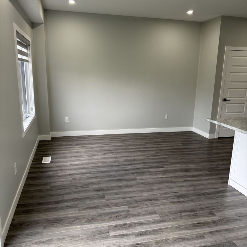 For Lease - 200 Hooper Street, St. Marys, Ontario - Photo 1