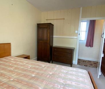 2 bedroom semi-detached house to rent - Photo 6