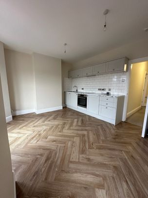 2 Bed Flat, Bristol, BS3 - Photo 1