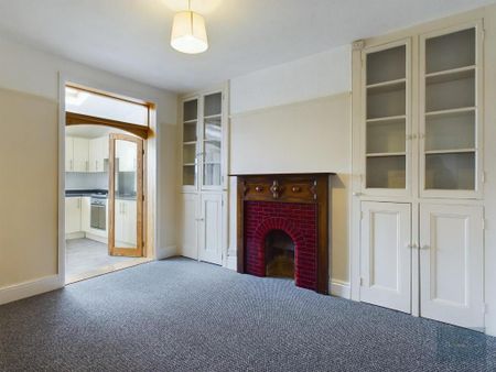 3 bedroom terraced house to rent - Photo 2