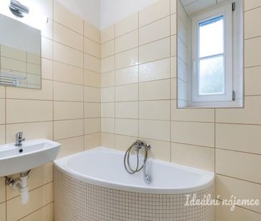 Pronájem bytu 2+kk 37 m2 - Photo 1